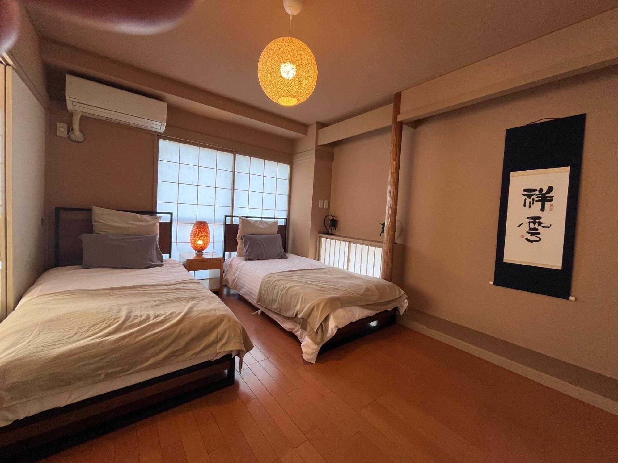 Spacious Tokyo Apartment For 6-8 Guests!! 1 Min To Morisita Station , Direct To Shinjuku — Photos 1